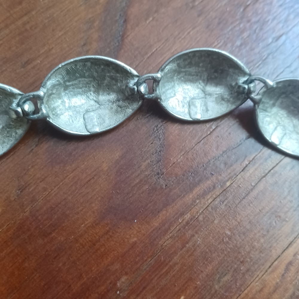 Silvertone Shell Statement Necklace - Picture 9 of 9